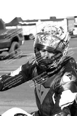 media/Apr-10-2022-SoCal Trackdays (Sun) [[f104b12566]]/Around the Pits/